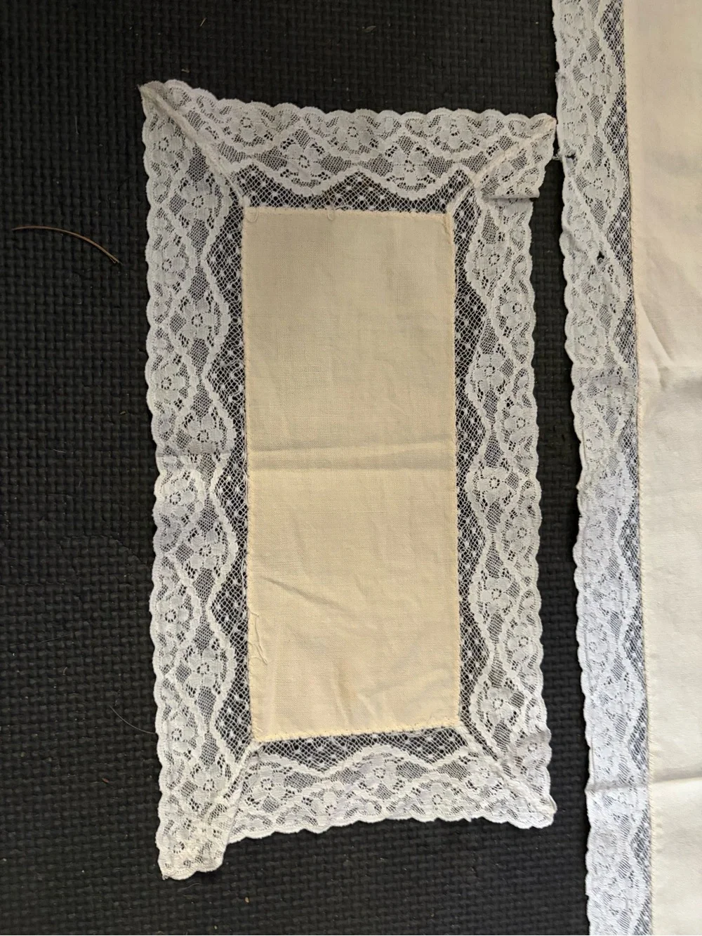 Unbranded Cream Lace-Trim Table Runner and Doily Set
